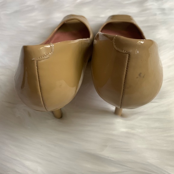 Vince Camuto Patent Leather Open Toe Pumps - Picture 5 of 8